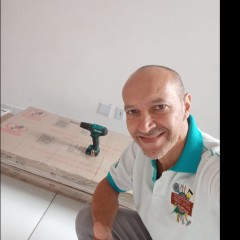 Montador: Marcos Santana